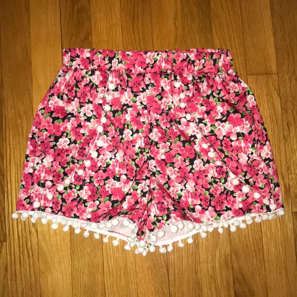 Floral Pom Pom shorts